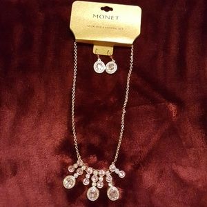 Monet Necklace and a pair of earrings to match